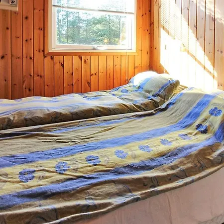 Three-bedroom Holiday In Дом отдыха *