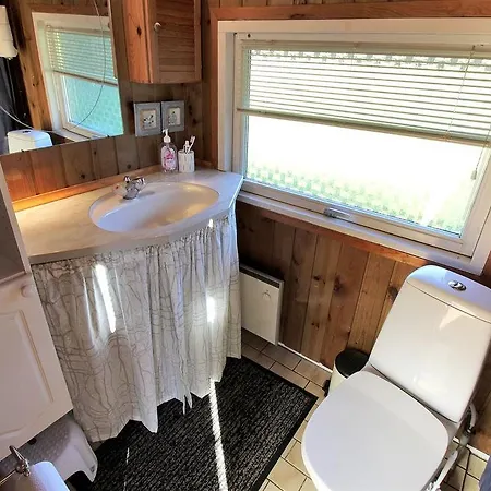 Three-bedroom Holiday In * Вемб